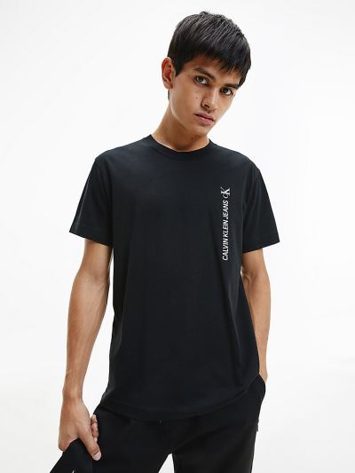 Calvin Klein Ruhák HU424989 | Calvin Klein Organic Cotton Vertical Logo Férfi Póló Fekete